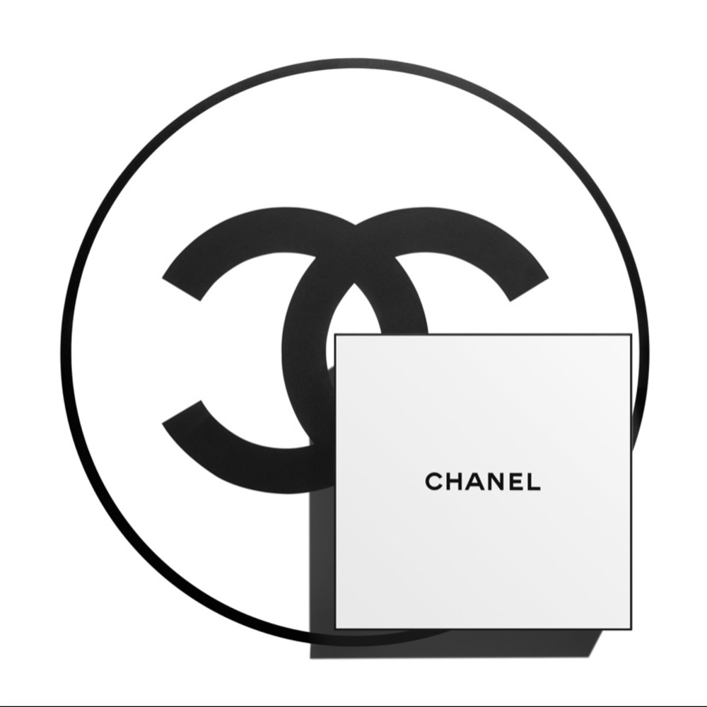 CHANEL le cotton pad